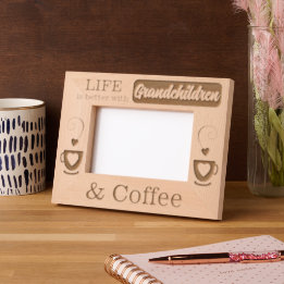 Kleinkinderen en koffie gegraveerde lijstjes