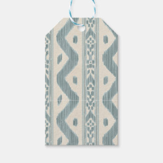 Kleinschalige blauwe groene Ikat op Crème Cadeaulabel