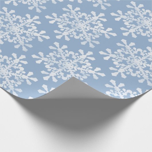 Kleur Editable Blue en White Snowflakes Kerstmis Cadeaupapier (Hoek)