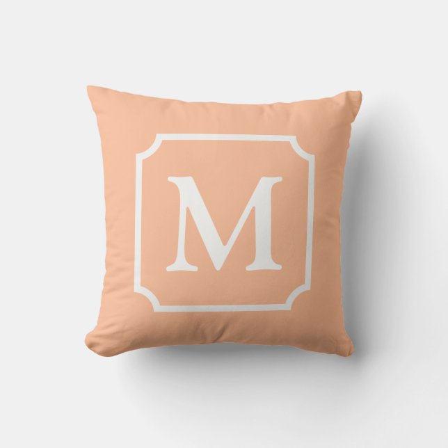 Kleur van het jaar 2024: Perzik | Monogram Kussen (Voorkant)