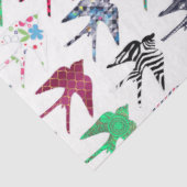 Kleurig rondzwalgend vogelpatroon tissuepapier (Detail)