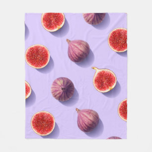 Kleurrijk fruitpatroon van verse vijgen op paarse  fleece deken