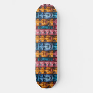 Kleurrijk gezichtspatroon skateboard