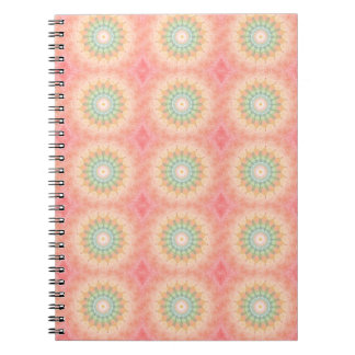 Kleurrijk Groen Rood Geel Geometrisch Mandala Notitieboek