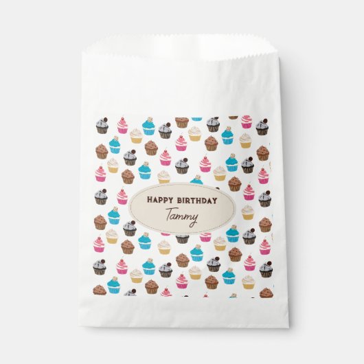 Kleurrijk Leuk Cupcakes Patroon Verjaardagsfeest Bedankzakje (Voorkant)