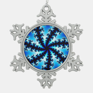 Kleurrijk marineblauw en witte fractal tin sneeuwvlok ornament