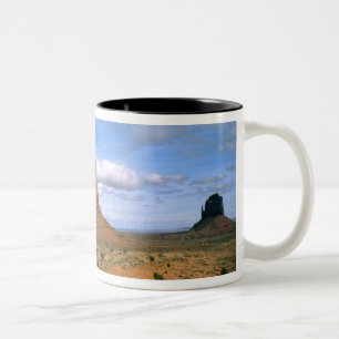 Kleurrijk Monument Valley met handschoenen in Utah Tweekleurige Koffiemok