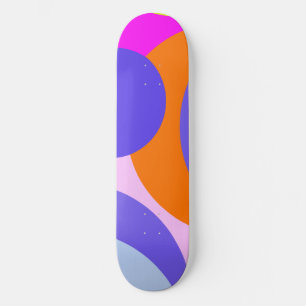 Kleurrijk oranje roze paars en blauw abstract skateboard