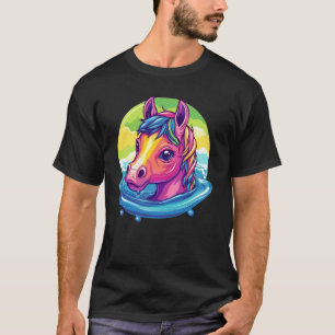 Kleurrijk paard zwemt in water voor kinderen t-shirt