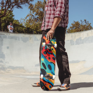Kleurrijk psychedelisch patroon skateboard