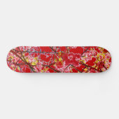 Kleurrijk roze rood abstract bloemontwerp skateboard (Horizontaal)