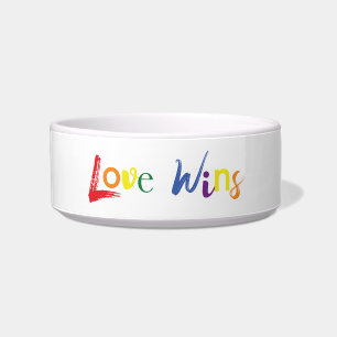 Kleurrijk, vrolijk, creatief design van Love Wins Voerbakje