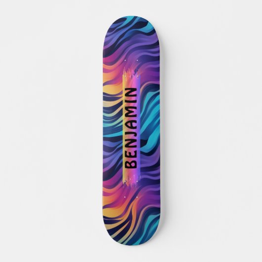 Kleurrijke 90s Wave Pattern Skateboard (Voorkant)