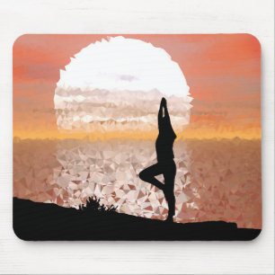 Kleurrijke Abstracte Yoga Pose met heldere zon Muismat