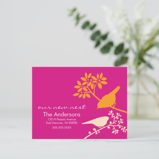 Kleurrijke berichten over vogelbewegingen aankondigingskaart (Staand voorkant)