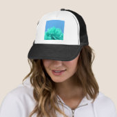 Kleurrijke blauwe groene Floral Trucker Pet (In situ)