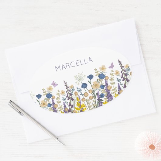 Kleurrijke bloemen en vlinders Custom Name Ovale Sticker (Envelop)