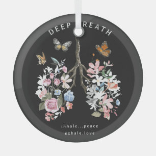 Kleurrijke bloemen, vlinders, longen illustratie. glas ornament