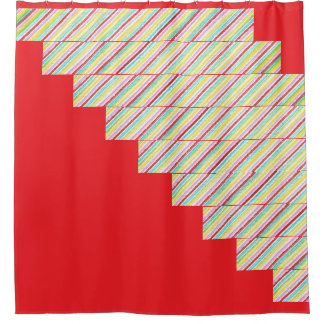 Kleurrijke diagonale pinstripes op rode douchegord douchegordijn