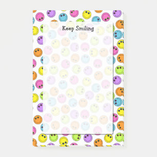 Kleurrijke Emoji-gezichten blijven glimlachen Post-it® Notes