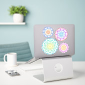 Kleurrijke gemengde mandala set sticker (Laptop op bureau)