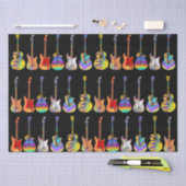 Kleurrijke gitaren op zwart tissuepapier (Craft)