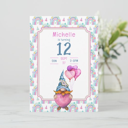 Kleurrijke Gnome Retro verjaardagsuitnodiging Kaart (Staand voorkant)