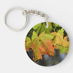 Kleurrijke herfstbladeren sleutelhanger