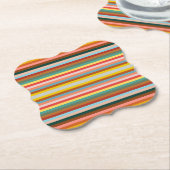 Kleurrijke horizontale retrostrepen kartonnen onderzetters (Gekanteld)