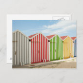 Kleurrijke hutten op strand briefkaart (Voorkant / Achterkant)