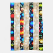 Kleurrijke kerstballen en witte lichtstrepen theedoek (Verticaal)