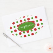 Kleurrijke kerstrode en groene pokadots ovale sticker (Envelop)