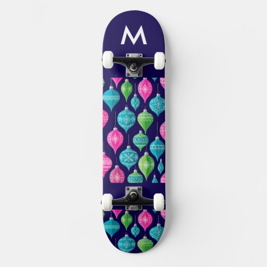 Kleurrijke kerstversiering met monogram skateboard (Voorkant)