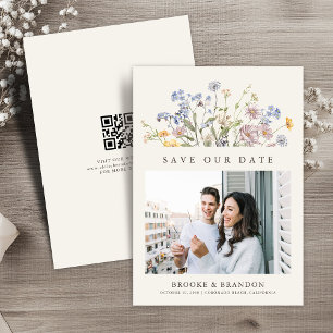Kleurrijke lente wilde bloemen weide tuin QR-code  Save The Date