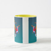 Kleurrijke levende vogels in de vlucht mok (Midden)