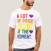 Kleurrijke LGBTQ + Rainbow Pride aangepaste tekst  T-shirt (Voorkant)