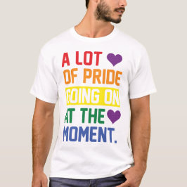 Kleurrijke LGBTQ + Rainbow Pride aangepaste tekst  T-shirt