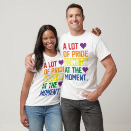 Kleurrijke LGBTQ + Rainbow Pride aangepaste tekst T-shirt