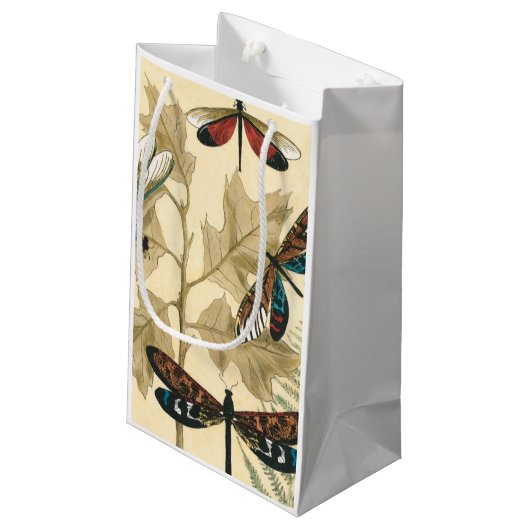 Kleurrijke libellen die boven bladeren drijven klein cadeauzakje (Achterkant Gekanteld)