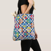 Kleurrijke LOONEY TUNES™ Checker Toss Pattern Draagtas (Dichtbij)