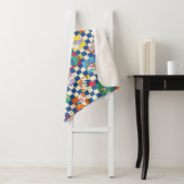 Kleurrijke LOONEY TUNES™ Checker Toss Pattern Sherpa Deken (In situ)