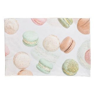 Kleurrijke macarons: zoet vallend patroon. kussensloop