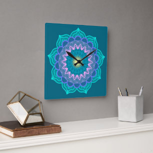 Kleurrijke Mandala op Blauwe Achtergrond Vierkante Klok