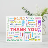 Kleurrijke meertalige typografie plat bedankkaart (Staand voorkant)