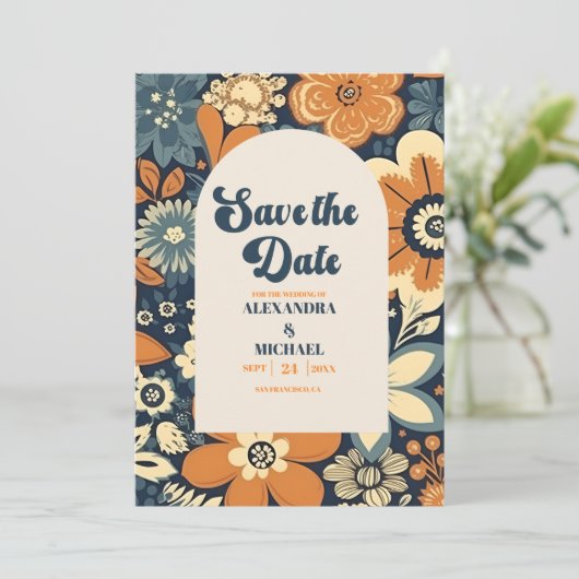 Kleurrijke Moderne Groovy Retro 70s Bloemen Bruilo Save The Date (Staand voorkant)