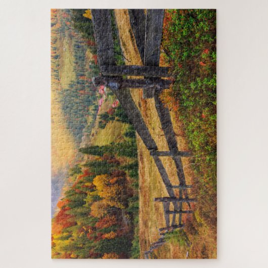 kleurrijke najaarscène met omheining in transsylva legpuzzel (Verticaal)