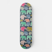 kleurrijke olifanten, patroon van olifanten, zigza skateboard (Voorkant)