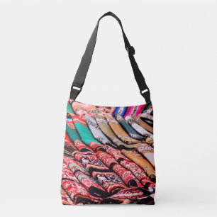 Kleurrijke opgevouwen vloerkleden crossbody tas