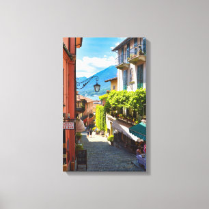 Kleurrijke oude centrum steeg in Bellagio Canvas Afdruk