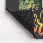 Kleurrijke paardenbloem die in de wind waait, adem muismat (Hoek)